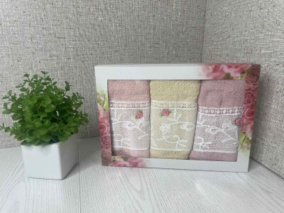 Набір кухонних рушників "Трояндочка - 3"