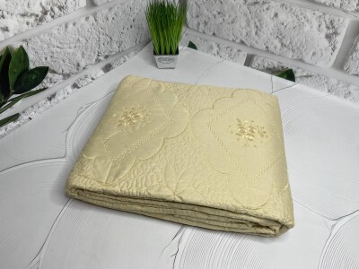 Покривало стьобане + 2 наволочки 50х70 см. 220х240 см. "Беж"